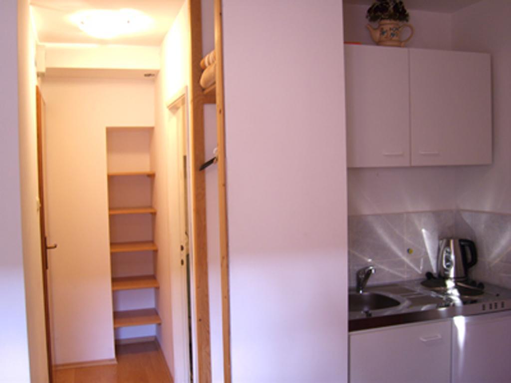 Dobra Apartments Trogir Habitación foto